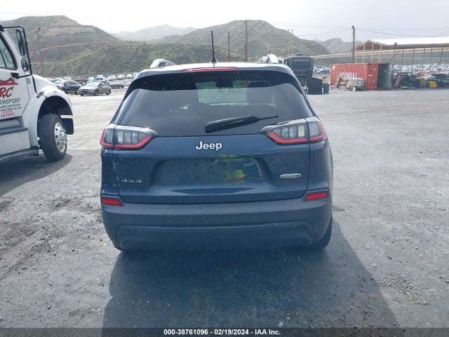 1C4PJMLB8KD429821 Jeep Cherokee Latitude Plus 4x4