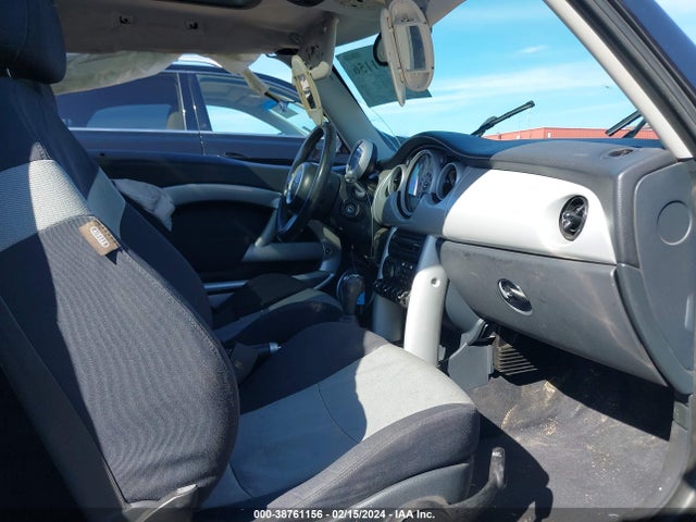 2005 MINI COOPER WMWRC33445TJ67026 Photo 4