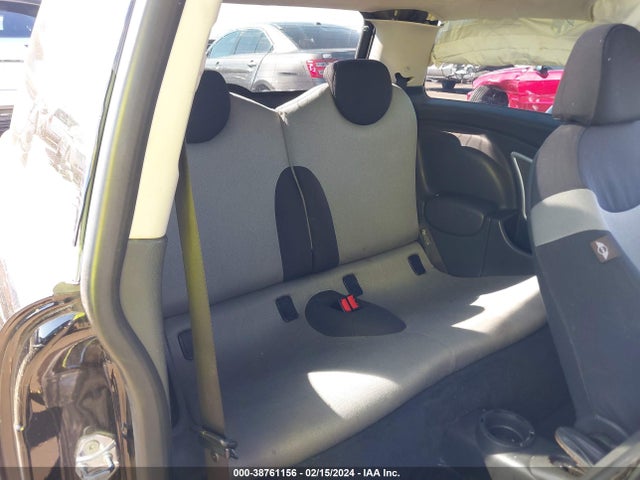 2005 MINI COOPER WMWRC33445TJ67026 Photo 7