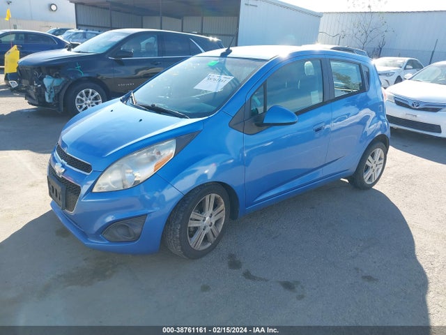 Chevrolet Spark Ls Auto 2014 KL8CB6S94EC413737 Image 2