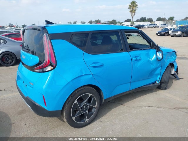 KIA SOUL EX 2023 KNDJ33AU8P7191490 Image 4