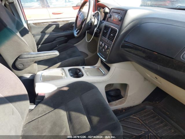2C4RDGCG3GR370887 Dodge Grand Caravan Sxt