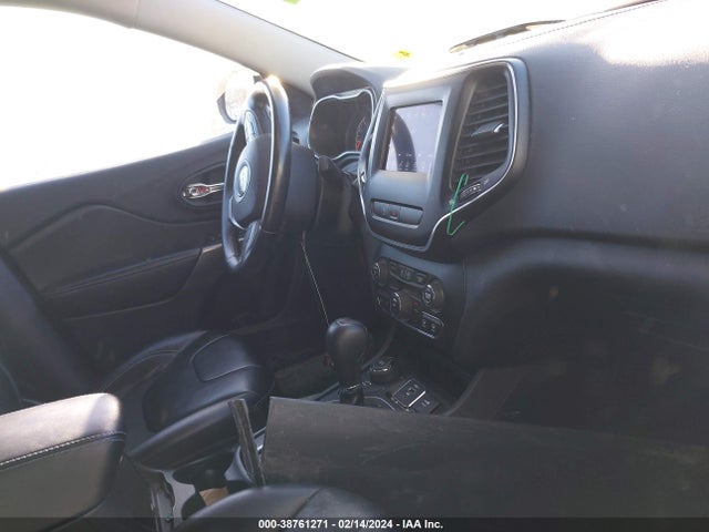 1C4PJMLB7KD337101 Jeep Cherokee Latitude Plus 4x4