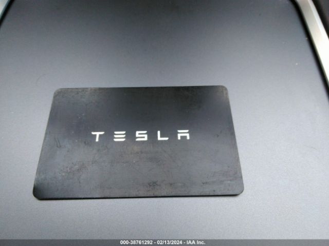 5YJYGDED4MF124166 Tesla Model Y Standard Range Rear-wheel Drive