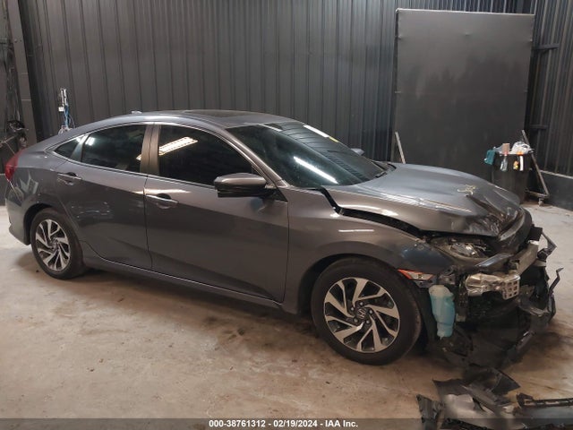 Honda CIVIC EX 2018 2HGFC2F79JH580848 главное изображение