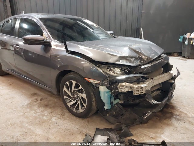 Honda CIVIC EX 2018 2HGFC2F79JH580848 Image 19