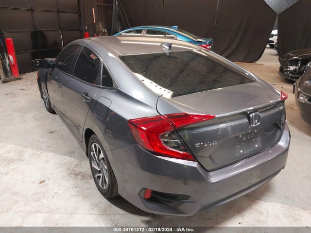 Honda CIVIC EX 2018 2HGFC2F79JH580848 Image 3