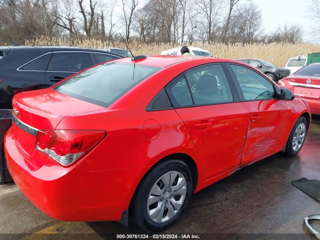Chevrolet Cruze Ls Auto 2015 1G1PA5SG2F7106025 Image 4