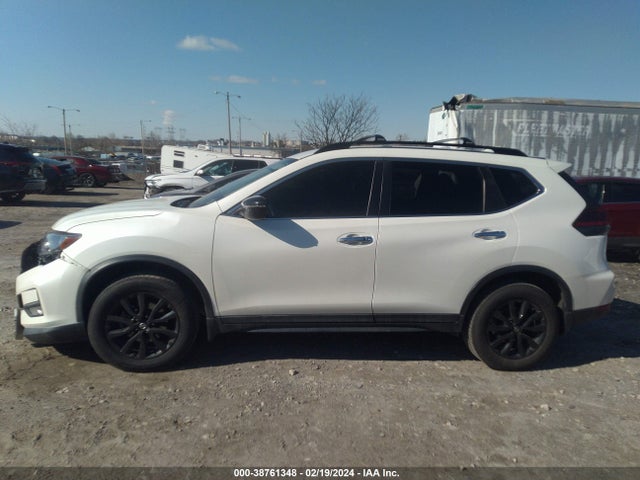 Nissan ROGUE SV 2018 5N1AT2MV7JC720646 Image 14
