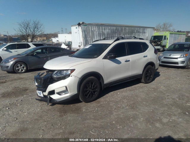 Nissan ROGUE SV 2018 5N1AT2MV7JC720646 Image 2