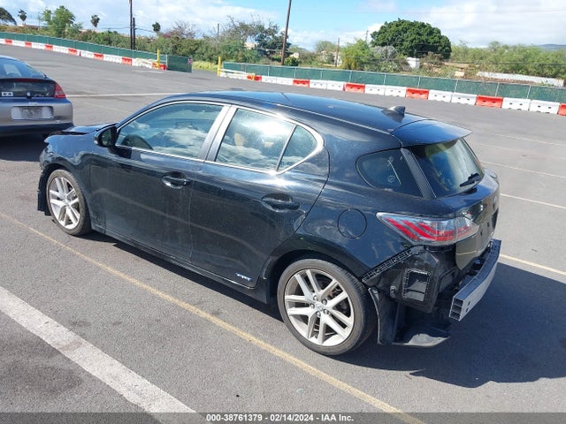 JTHKD5BH4E2176833 Lexus CT 200H