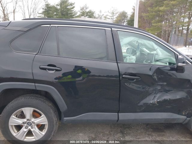 2T3P1RFVXKW015316 Toyota Rav4 Xle