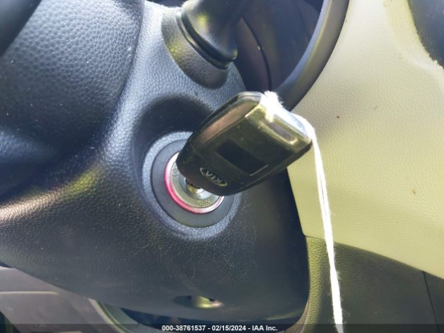 KNDJN2A24E7721731 KIA Soul