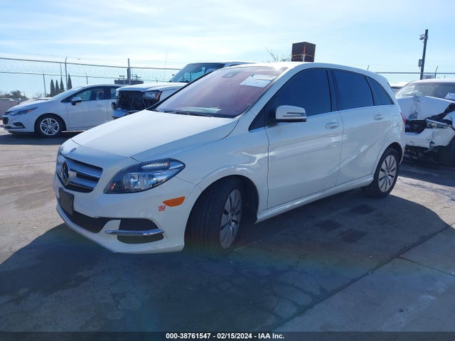 Mercedes-Benz B 250e 2017 WDDVP9AB8HJ015461 Image 2