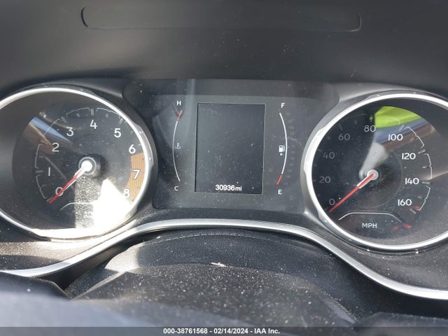 3C4NJCBB4MT527082 Jeep Compass Latitude Fwd