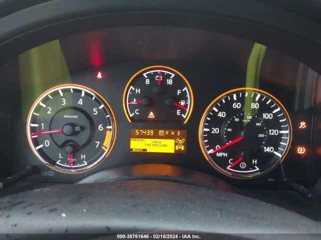 Nissan Armada Platinum 2014 5N1BA0NE7EN611840 Image 7