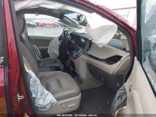 Toyota Sienna Xle 8 Passenger 2015 5TDYK3DC4FS571046 Image 5