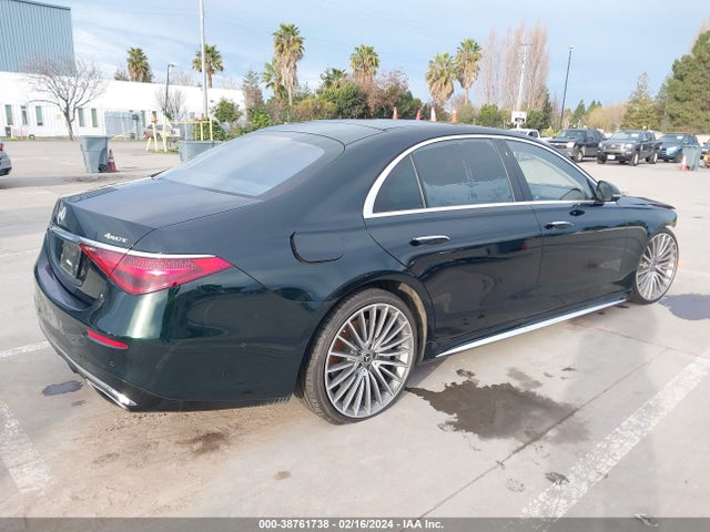 W1K6G6DB6NA068136 Mercedes-Benz S 500 4matic