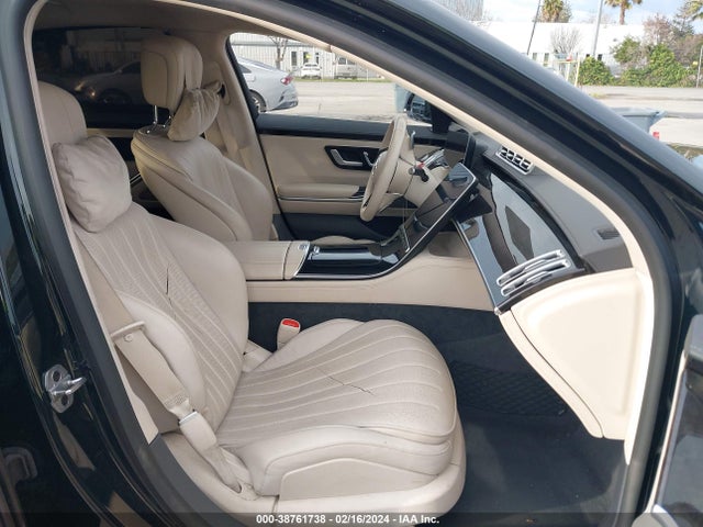 W1K6G6DB6NA068136 Mercedes-Benz S 500 4matic