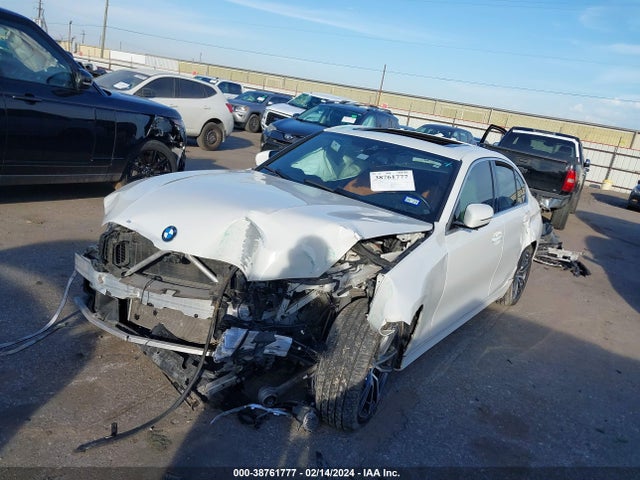 BMW 330I 2022 WBA5R1C05NFL65708 Image 2