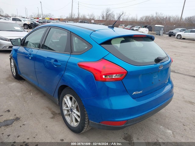2016 FORD FOCUS SE VIN: 1FADP3K29GL266838