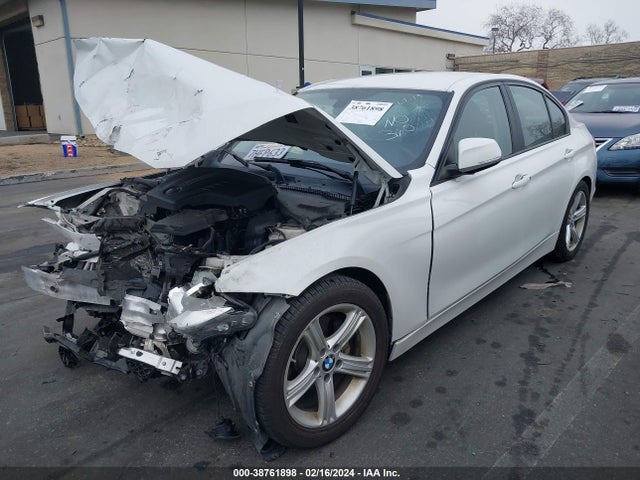 BMW 328I 2014 WBA3C1C53EK117033 Image 2