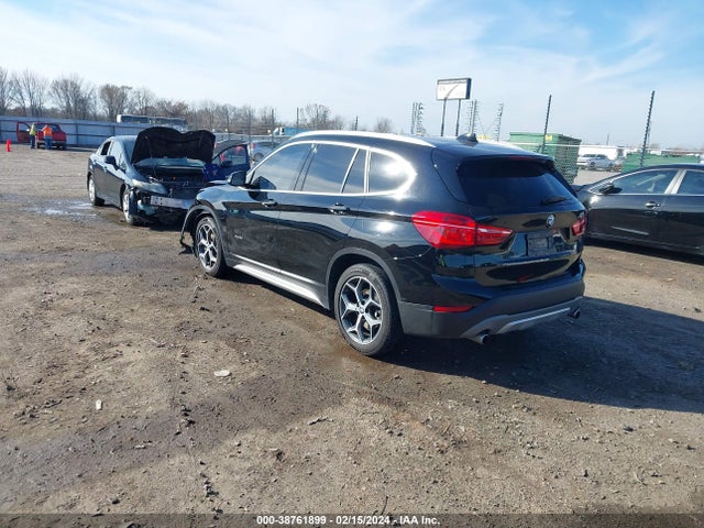 BMW X1 Xdrive28i 2016 WBXHT3Z38G4A48198 Image 3