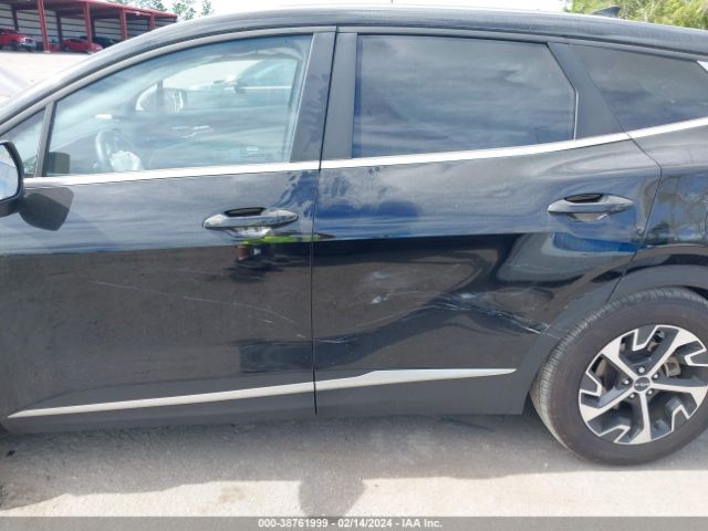 5XYK33AF6PG075231 KIA Sportage Ex