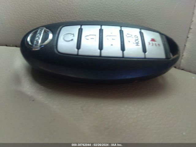 5N1DR2MN7HC668960 Nissan Pathfinder Sl