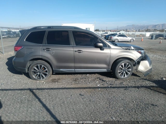 Subaru Forester 2.0xt Touring 2017 JF2SJGWC3HH804579 Image 13