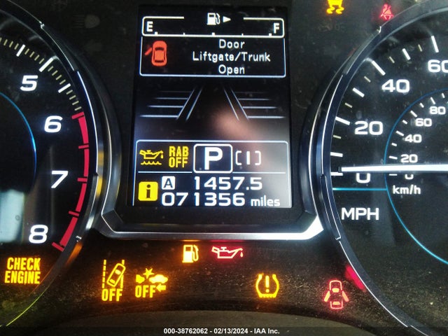 Subaru Forester 2.0xt Touring 2017 JF2SJGWC3HH804579 Image 15