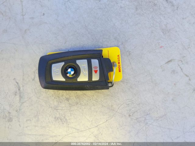 WBA8E1G35HNU17281 BMW 320i