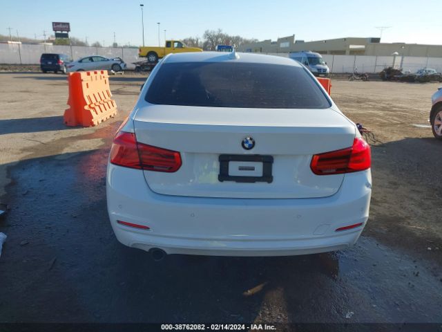 WBA8E1G35HNU17281 BMW 320i