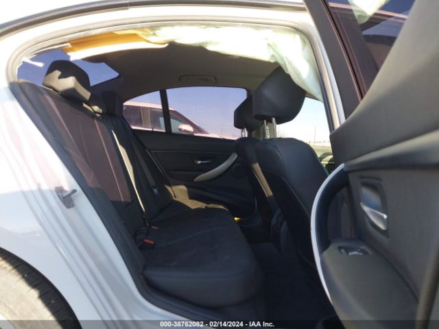WBA8E1G35HNU17281 BMW 320i