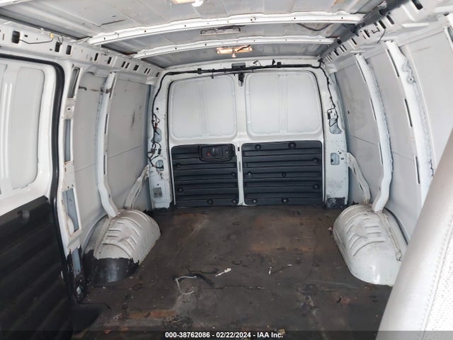 Chevrolet Express 2500 Work Van 2016 1GCWGAFFXG1208740 Image 8