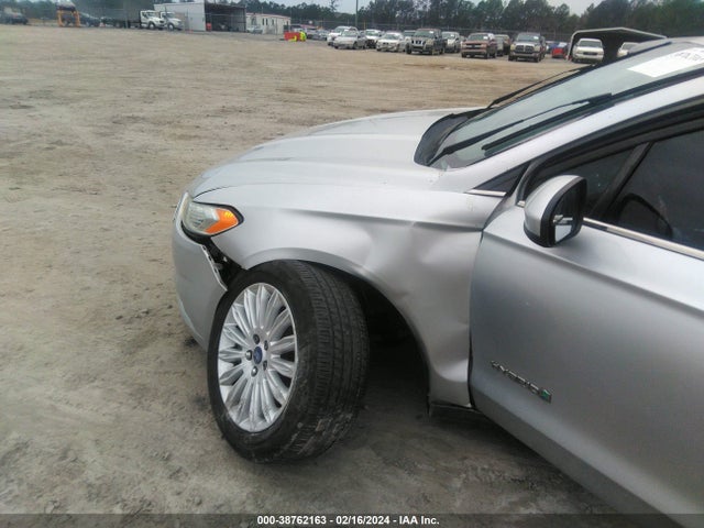 Ford Fusion Hybrid S 2015 3FA6P0UU9FR283225 Image 6