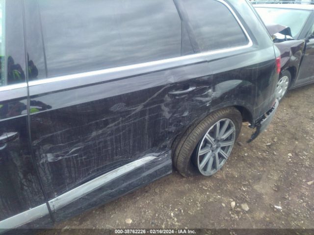 WA1VAAF79KD012876 Audi Q7 55 Premium