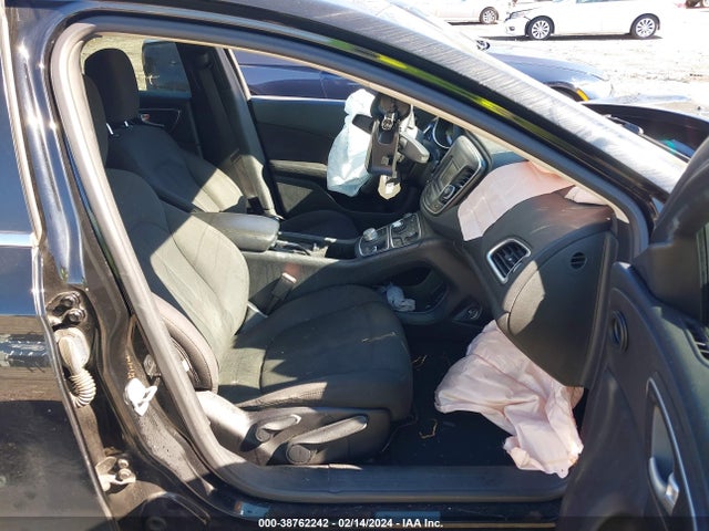 1C3CCCABXFN733324 Chrysler 200 Limited