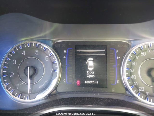 1C3CCCABXFN733324 Chrysler 200 Limited