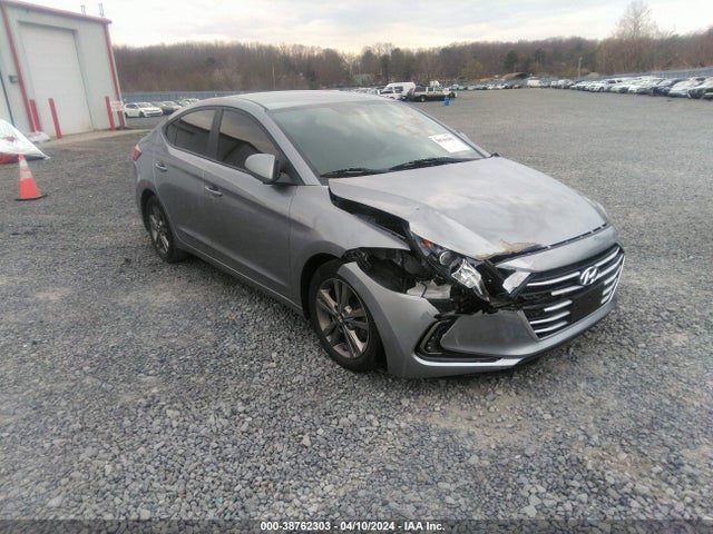 2017 5NPD84LF2HH116218 main image