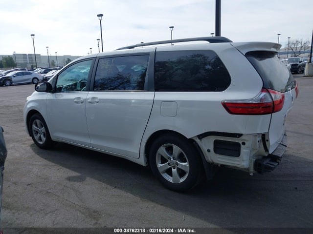 Toyota Sienna Le 8 Passenger 2017 5TDKZ3DC8HS878997 Image 15