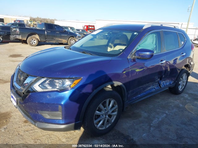 Nissan ROGUE SV 2018 5N1AT2MV3JC743499 Image 2