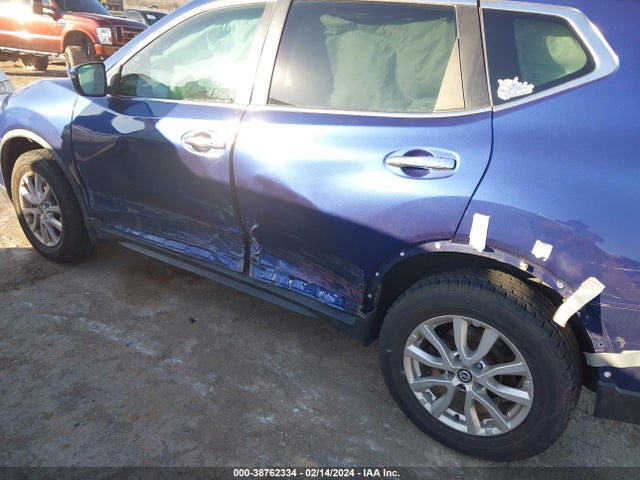 Nissan ROGUE SV 2018 5N1AT2MV3JC743499 Image 6