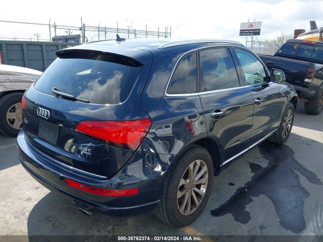 Audi Q5 2.0t Premium 2016 WA1L2AFP0GA129923 Image 4