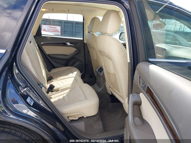 Audi Q5 2.0t Premium 2016 WA1L2AFP0GA129923 Image 8