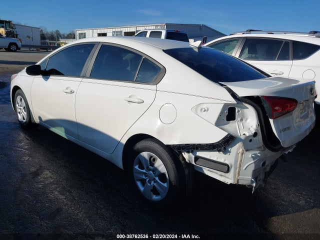 KIA FORTE LX 2017 3KPFK4A73HE029762 Image 3