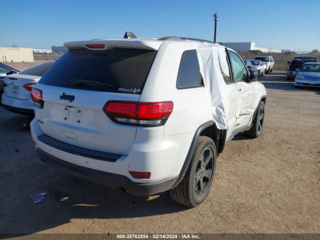 1C4RJFAGXJC382413 Jeep Grand Cherokee Upland 4x4