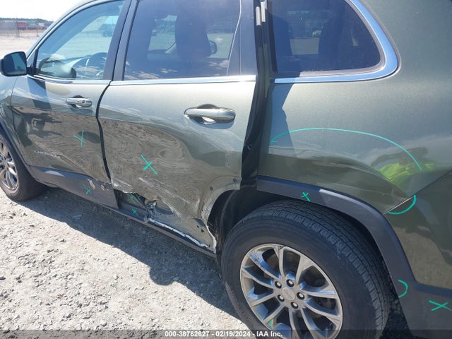 1C4PJMLBXLD569550 Jeep Cherokee Latitude Plus 4x4