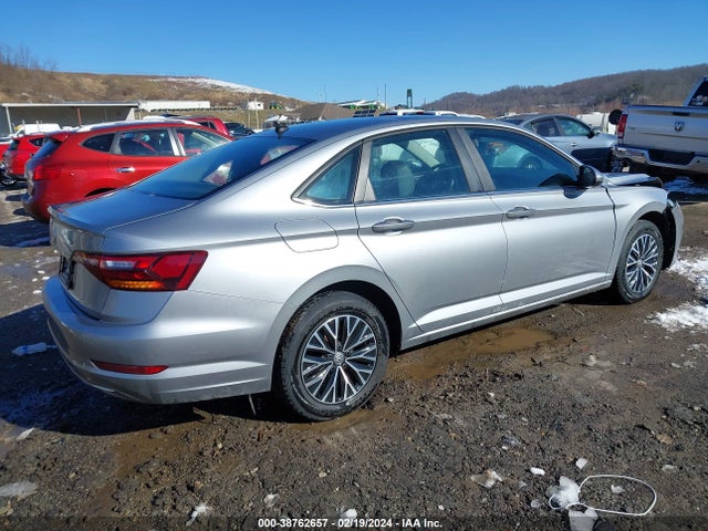 3VWCB7BU8KM209290 Volkswagen Jetta