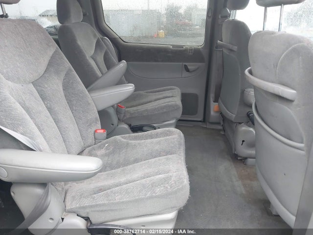 2000 DODGE GRAND CARAVAN SE VIN: 1B4GP44R2YB758364
